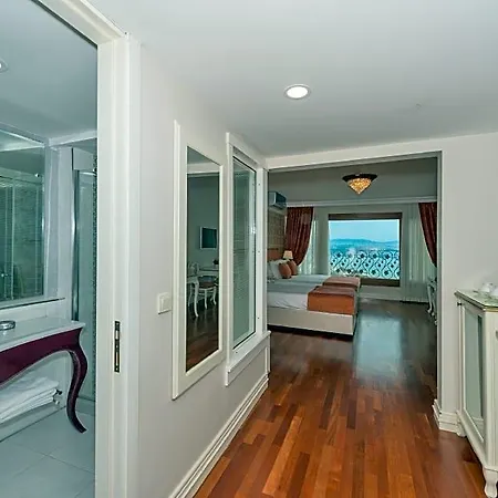 Suitel Bosphorus Taksim 3*