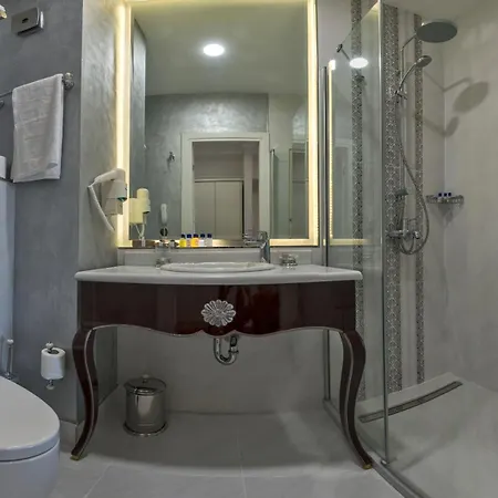 Suitel Bosphorus Taksim 3* 伊斯坦布尔
