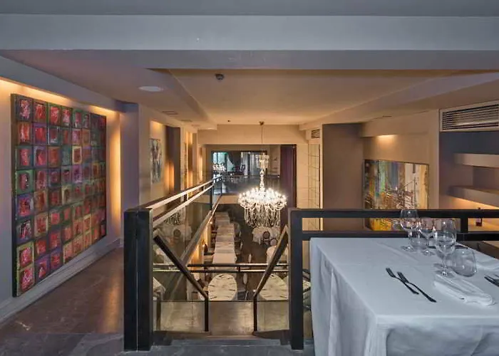 Suitel Bosphorus Taksim ホテル 3*